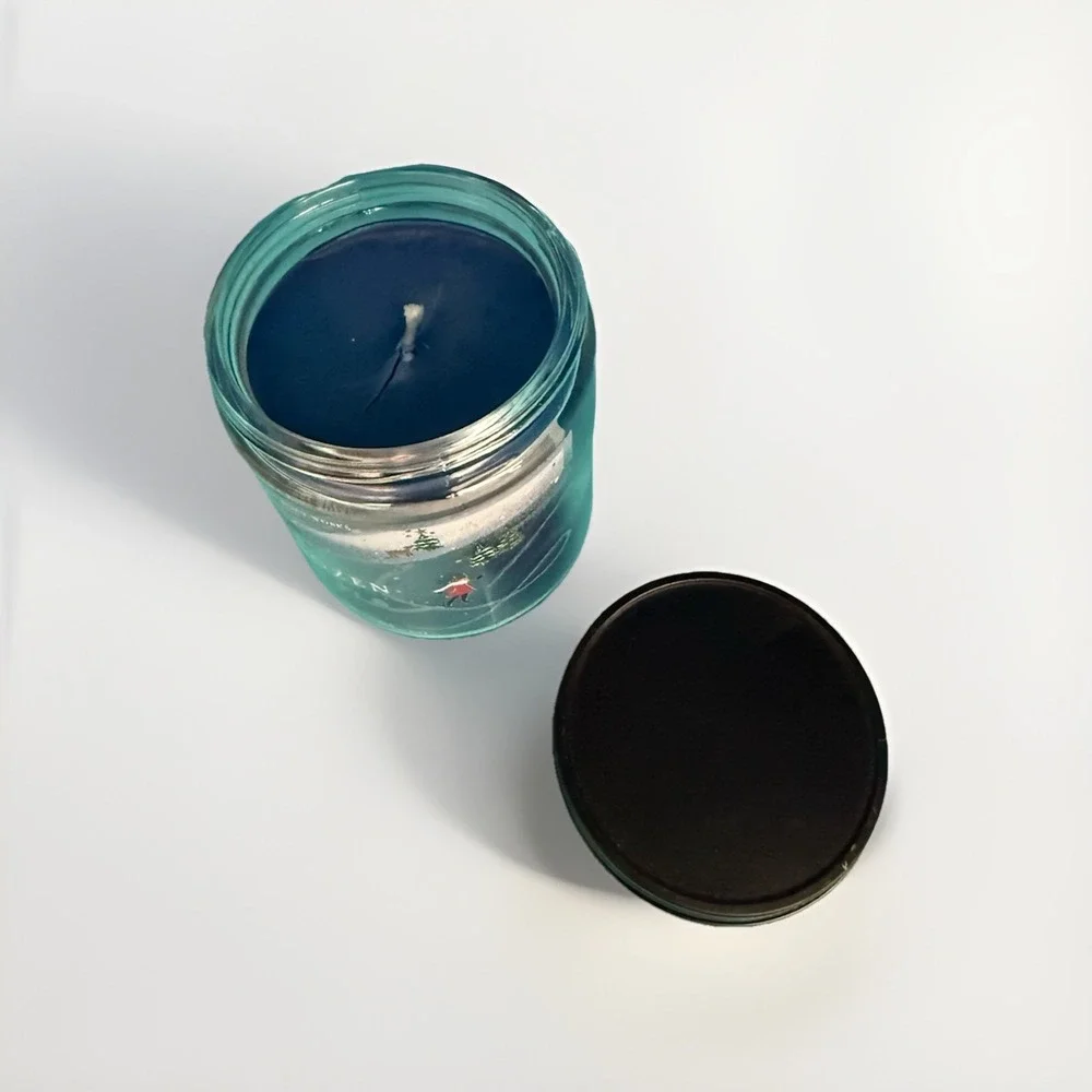 Bath & Body Works SINGLE WICK CANDLE - FROZEN LAKE - NEW - Picture 2 of 3